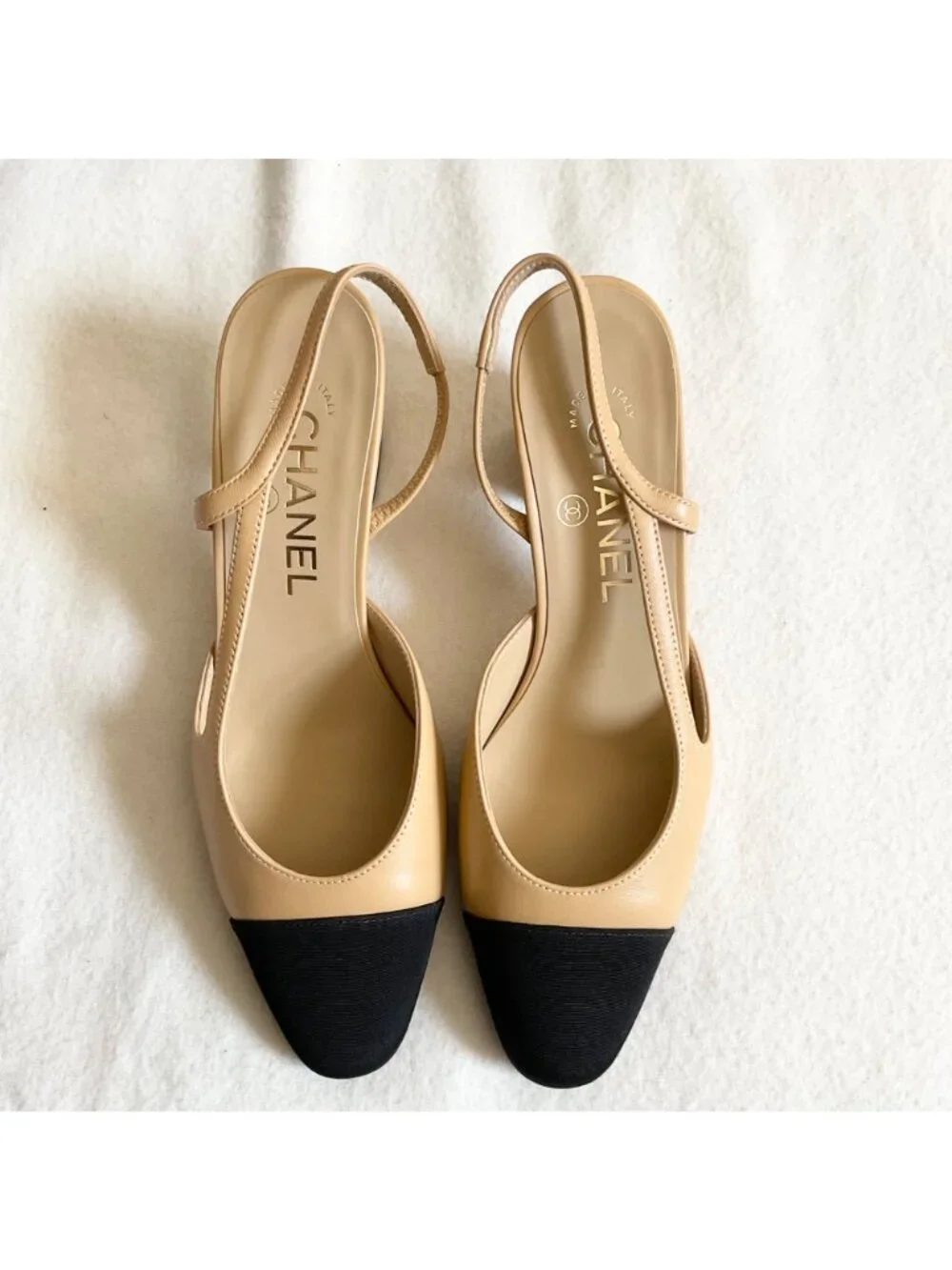 Like NU CHANEL Interlocking BLK beige Leather Slingback Pumps heels36 US5.5